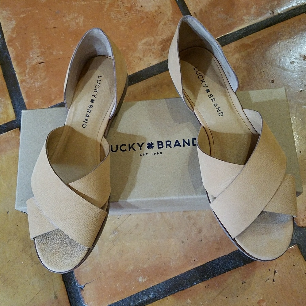 Lucky brand sandals